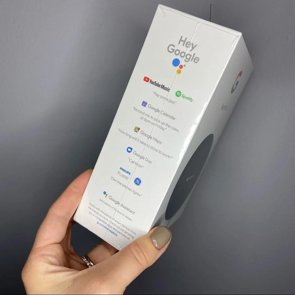 Google Nest Mini - smart speaker with Google assistant